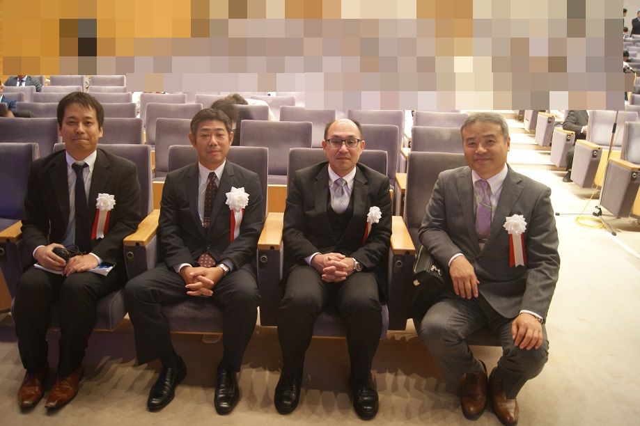 開会式前　写真左から島添準備委員長、廣滋大会長、明日副大会長、吉田副大会長